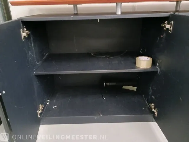 Inhoud directie kamer - afbeelding 27 van  33