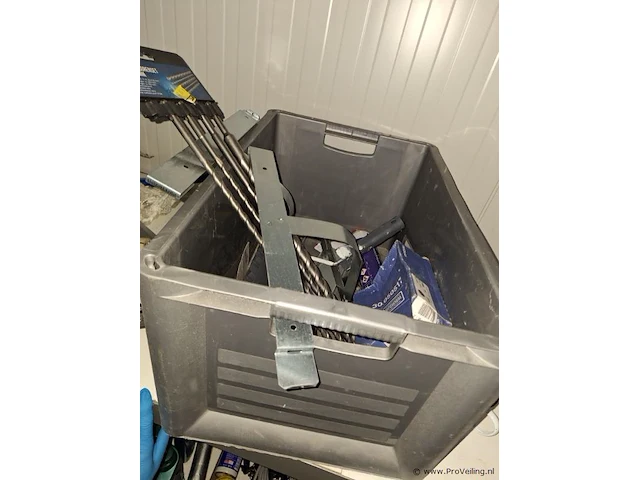 Inhoud gehele unit o.a. vw caddy bestelbus - afbeelding 2 van  81