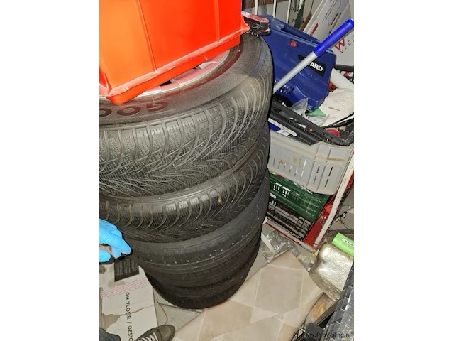 Inhoud gehele unit o.a. vw caddy bestelbus - afbeelding 25 van  81