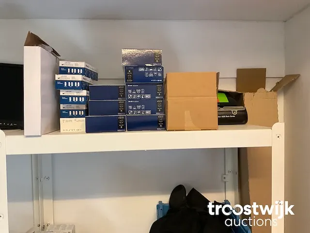 Inhoud kantoorruimte - afbeelding 3 van  15