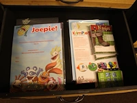 Inhoud kast a219 w.o. insteekmappen, pennen, succes stickers en kaarten etc. - afbeelding 7 van  9