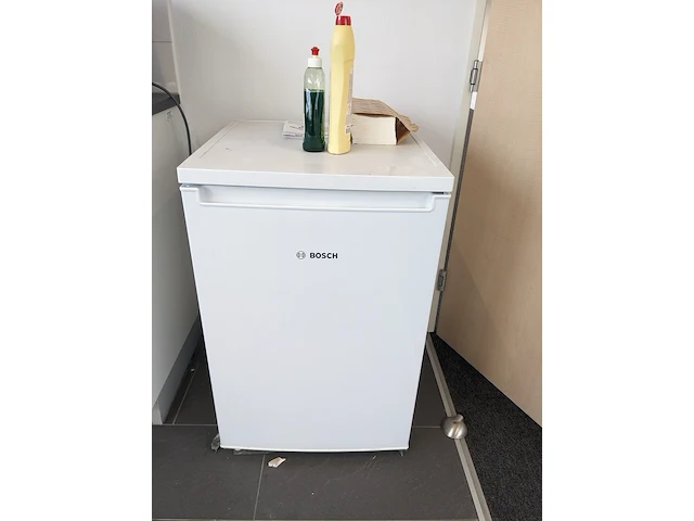 Inhoud keuken o.a. smart oven samsung - afbeelding 6 van  17