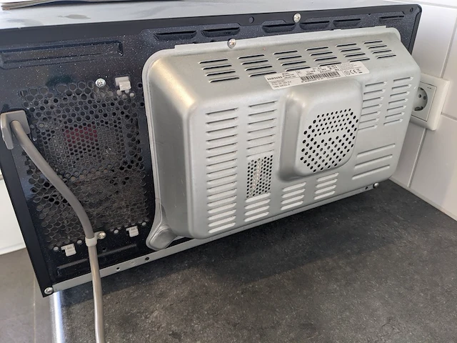 Inhoud keuken o.a. smart oven samsung - afbeelding 14 van  17