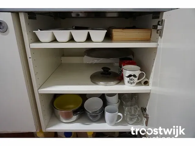 Inhoud keuken - afbeelding 1 van  10