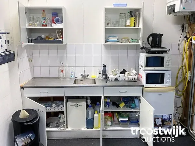 Inhoud keukenblok - afbeelding 1 van  7