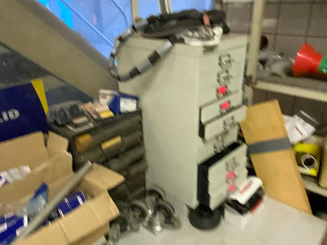 Inhoud magazijnruimte - afbeelding 21 van  22