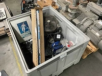 Inhoud palletbox - afbeelding 1 van  13