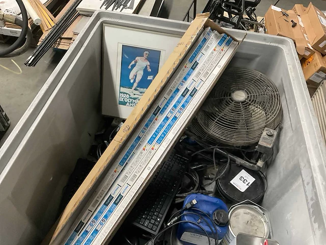 Inhoud palletbox - afbeelding 6 van  13