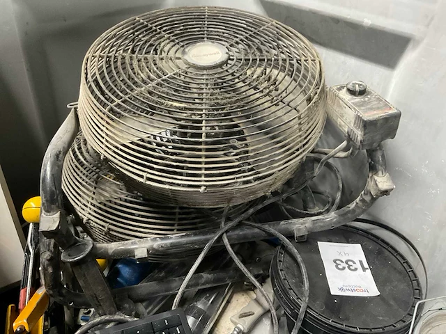 Inhoud palletbox - afbeelding 8 van  13