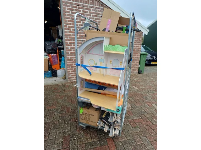 Inhoud rolcontainer ex container - afbeelding 1 van  9