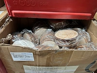 Inhoud rolcontainer met o.a. fitness artikelen/tassen - afbeelding 6 van  7
