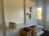 Inhoud ruimte 2e etage (magazijnruimte) - afbeelding 26 van  82