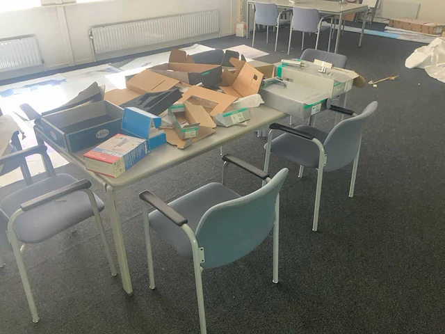Inhoud ruimte 2e etage (magazijnruimte) - afbeelding 29 van  82