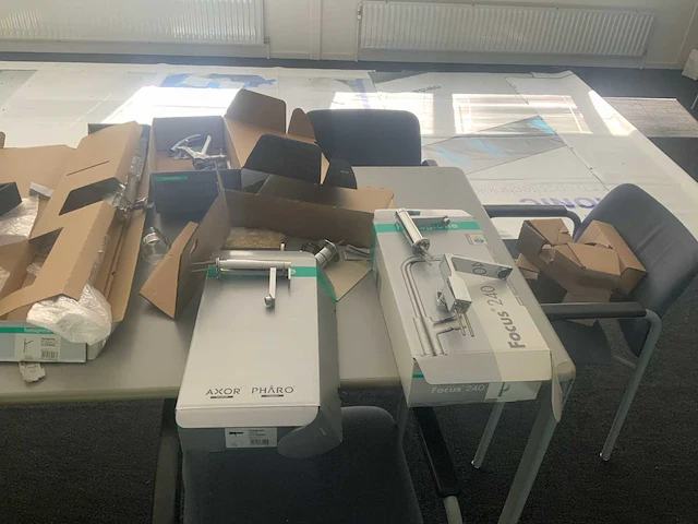 Inhoud ruimte 2e etage (magazijnruimte) - afbeelding 30 van  82
