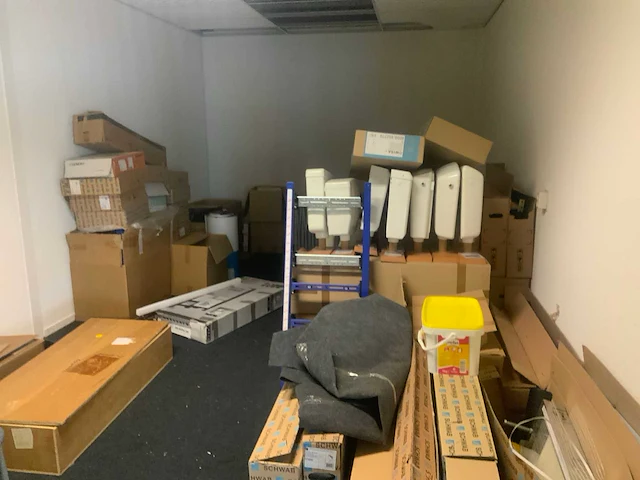 Inhoud ruimte 2e etage (magazijnruimte) - afbeelding 44 van  82