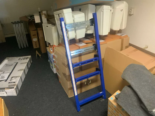 Inhoud ruimte 2e etage (magazijnruimte) - afbeelding 51 van  82