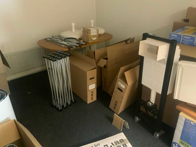 Inhoud ruimte 2e etage (magazijnruimte) - afbeelding 52 van  82