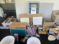 Inhoud ruimte 2e etage (magazijnruimte) - afbeelding 74 van  82
