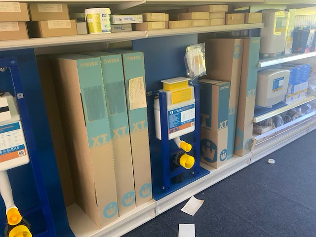 Inhoud ruimte 2e etage (magazijnruimte) - afbeelding 67 van  82