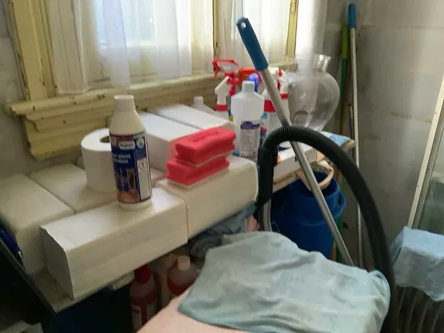 Inhoud schoonmaakhok - afbeelding 5 van  7