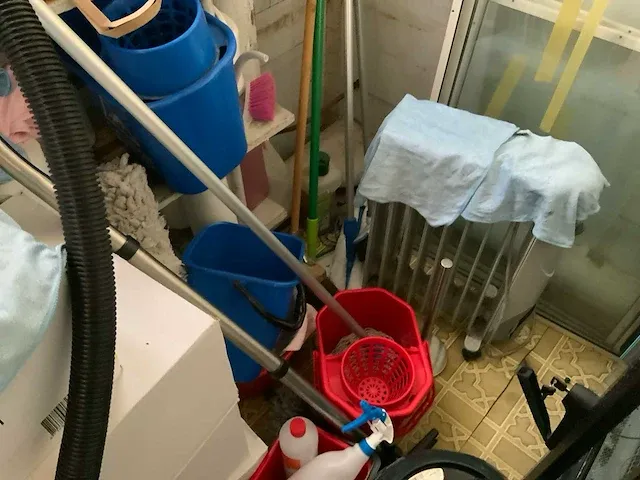 Inhoud schoonmaakhok - afbeelding 7 van  7