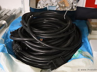 Inhoud stelling bestaande uit o.a. onderhoudsmiddelen, stekkerdozen, handgereedschap, parketlak, verf & scooter uitlaat - afbeelding 13 van  16