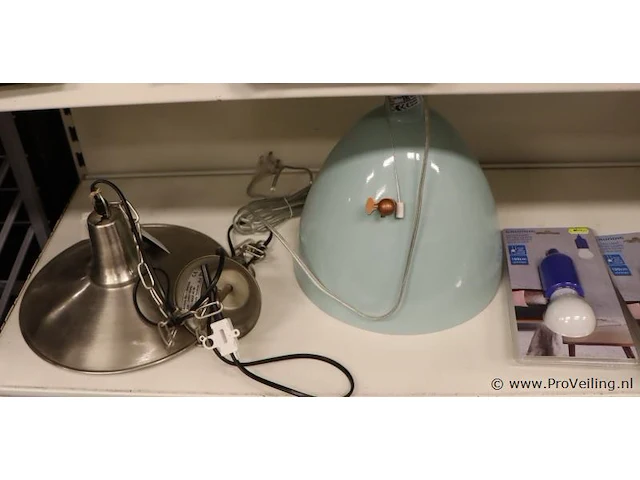 Inhoud stelling o.a. lucide buitenlamp - afbeelding 9 van  9