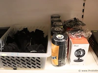 Inhoud stelling o.a. toetsenborden, tassen - afbeelding 8 van  9