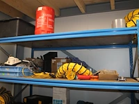 Inhoud van stelling w.o. dompelpomp, stofzuigerzakken, slangen, beschermhoezen, monsterkoffers, etc. - afbeelding 3 van  3