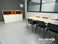 Inhoud vergaderruimte - afbeelding 1 van  5