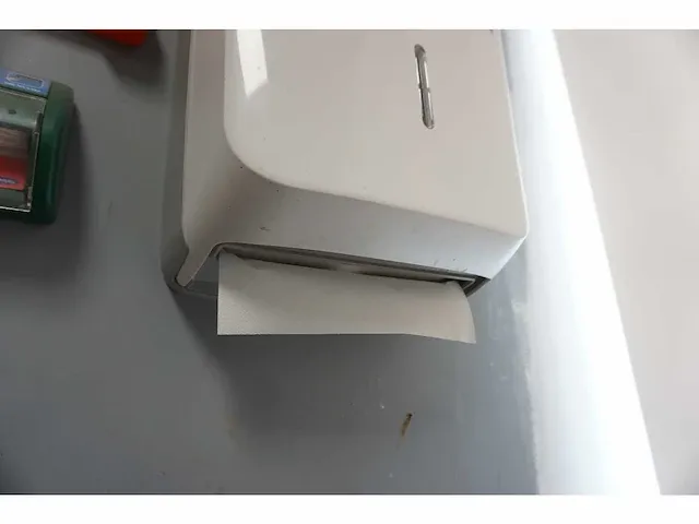 Initial - papierdispenser - afbeelding 2 van  4