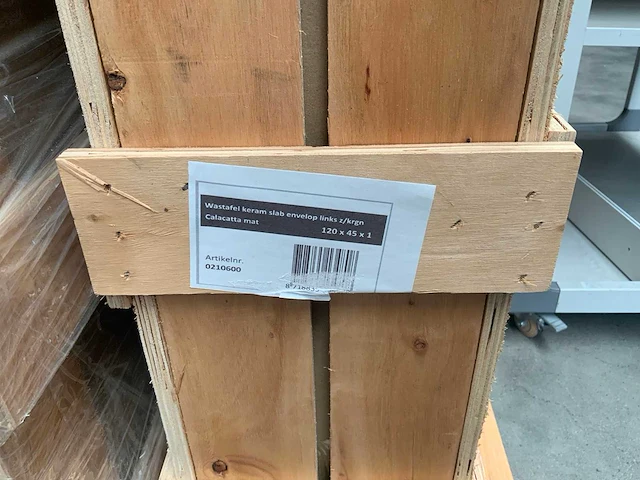 Ink calacatta mat wastafel 120cm - afbeelding 2 van  3