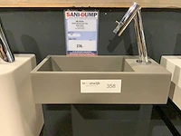 Ink versus fontein met kraan - afbeelding 1 van  4