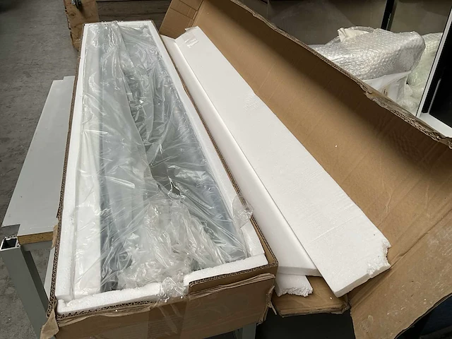 Inklapbare badwand 865x1390mm easy clean - afbeelding 3 van  3