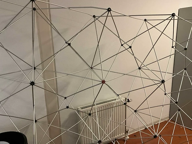Inklapbare beurswand / promotiewand 390x235cm v.v. verlichting, transportkoffers, magnetische promotiedoeken - afbeelding 2 van  8