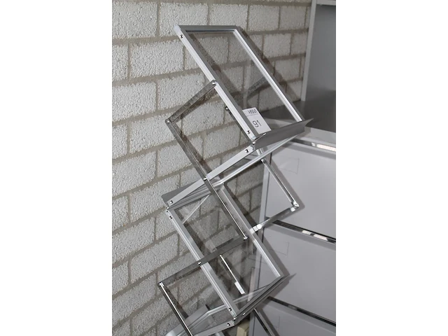 Inklapbare folderdisplay met hoogte 145 cm. - afbeelding 2 van  2