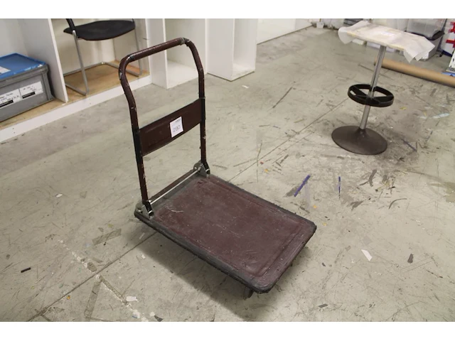 Inklapbare plateauwagen. afmeting 48 x 74 x 95 cm. - afbeelding 1 van  1