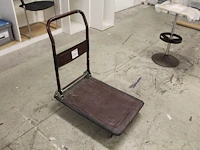 Inklapbare plateauwagen. afmeting 48 x 74 x 95 cm. - afbeelding 1 van  1