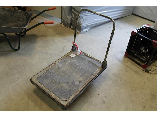 Inklapbare plateauwagen met plateau 62 x 90 cm. - afbeelding 1 van  2