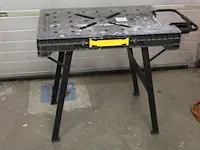 Inklapbare werktafel stanley, afmeting werkblad 84,5 x 60cm Inklapbare werktafel stanley, afmeting werkblad 84,5 x 60cm