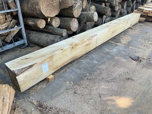 Inlands eiken balk 230x240 mm - afbeelding 1 van  4