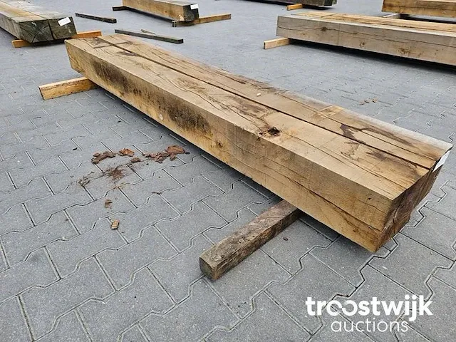 Inlands eiken balken 3 stuks 238-242cm lang 20x20cm - afbeelding 2 van  6