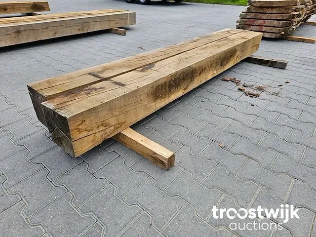 Inlands eiken balken 3 stuks 238-242cm lang 20x20cm - afbeelding 3 van  6