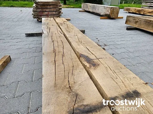Inlands eiken balken 3 stuks 238-242cm lang 20x20cm - afbeelding 5 van  6