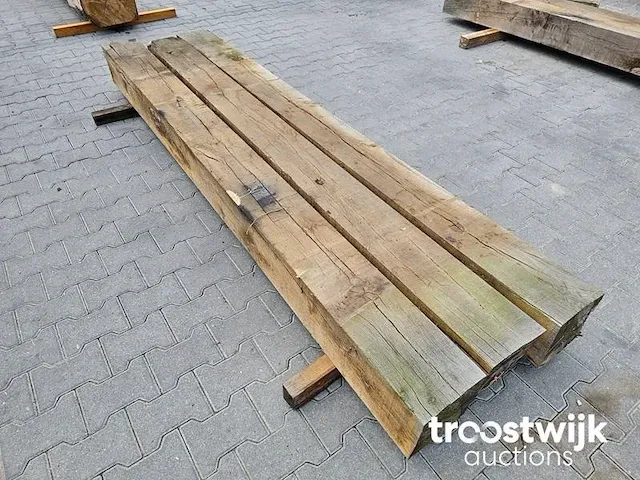 Inlands eiken balken 3 stuks 262-268cm lang 20x20cm - afbeelding 6 van  7