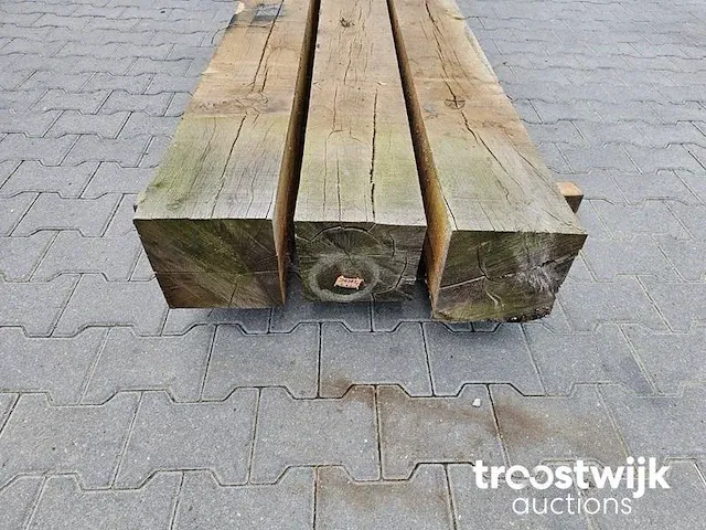 Inlands eiken balken 3 stuks 262-268cm lang 20x20cm - afbeelding 7 van  7