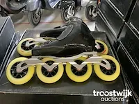 Inline skate - afbeelding 2 van  3