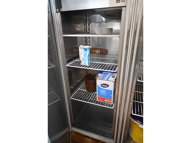 Inomak ce2140 dubbeldeurs rvs koelkast - afbeelding 5 van  7