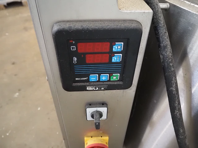 Inox behalter - afbeelding 8 van  9