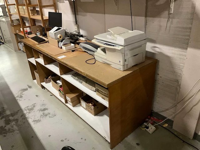 Inpaktafel met verzendmateriaal - afbeelding 1 van  13
